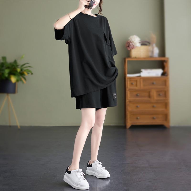 Women's Fashionable European Style Short-Sleeved Two-Piece Suits with Pockets, Plus-Size, Slimming Shorts, Casual Design.