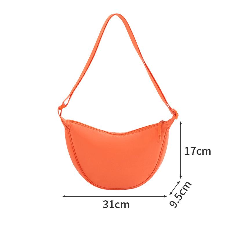 New Simple and Casual Solid Color Nylon Large Capacity Men Women's Dumpling Bag Shoulder Bag for Travel and Commuting Unisex Hobo Bags