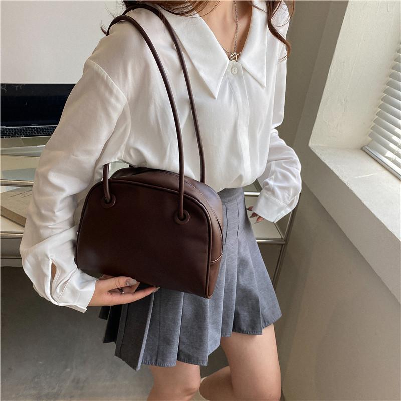 PU Leather Bag Small Pillow Bag for Women 2026 New Fashion Solid Color Versatile Retro Shoulder Bag Summer Fashion Underarm Bag Tote Bag