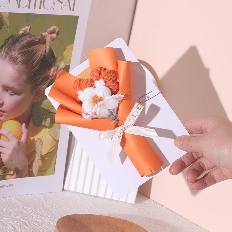 Creative Three-dimensional Flower Bouquets, Greeting Cards, Handmade Cream Puffs, Valentine's Day Knitted Flower Bouquets