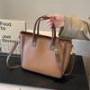 Premium sense large-capacity bag women's new simple contrasting color tote bag fashionable trendy versatile shoulder bag