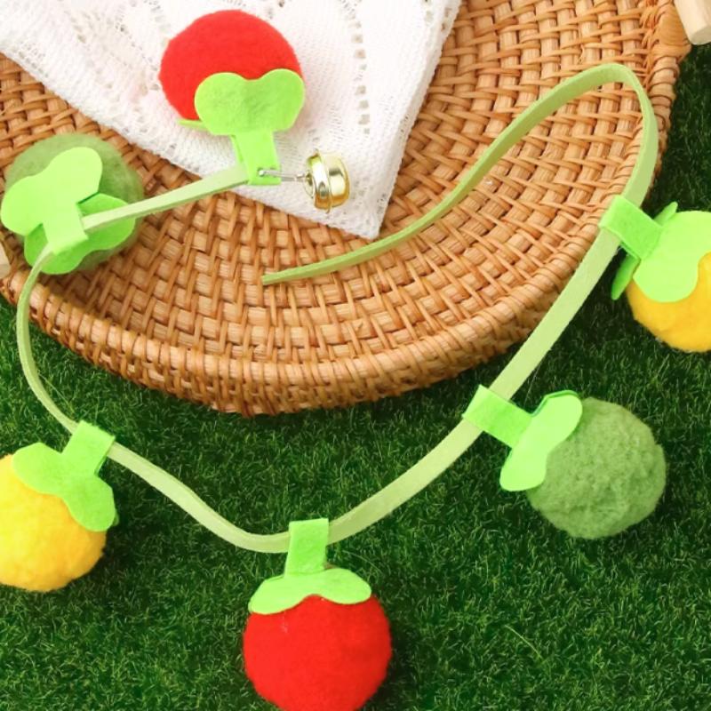 Durable Tomato Shaped Cat Teaser Toy with Bell Interactive Self-Play Toy for Boredom Relief Essential Pet Supplies for Cats