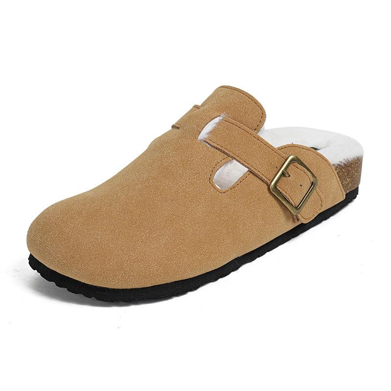 Su Yin's family has the same velvet cotton slippers, and the new winter models wear a pedal of fluffy slippers, women's bag head and half-drag cott