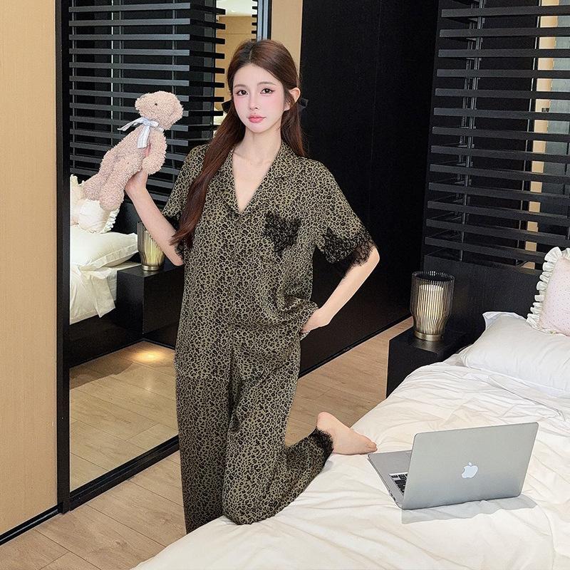 Factory goods 1011 jacquard short sleeves new ice silk pajamas women's Douyin fashion cartoon Internet celebrity fashion loungewear
