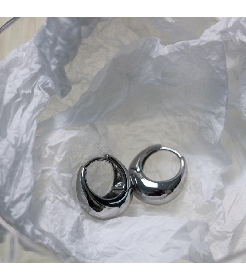 Gold-Plated Brass Teardrop Earrings: Minimalist, High-End, Mirror-Polished Jewelry