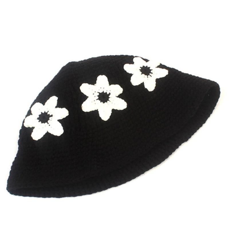 Universal chemistry Flower Black Knit Bucket Hat