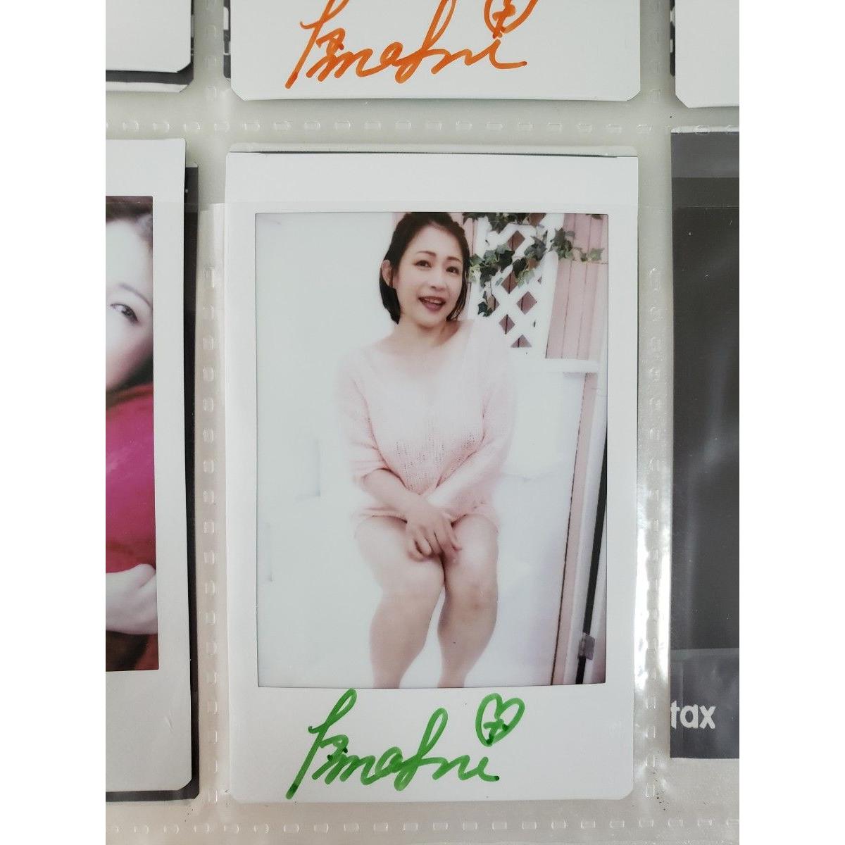 Used Maki Tomoda Autographed Cheki Female Talent Idol Gravure