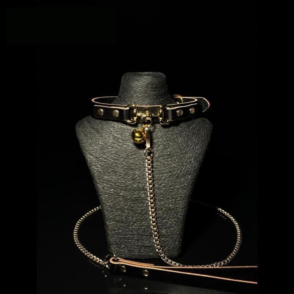 Clavicle Choker Leash, PU Collar Adult Cosplay Prop, Adjustable Length Punk Style Bell Collar