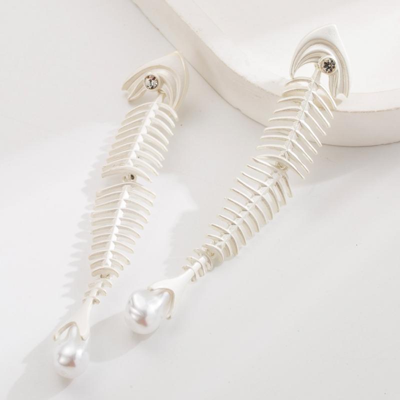 1Pair Fashion Pearl Dangle Earrings Luxury Exquisite Vintage Drop Earrings Exaggerated Creativity Unique Elegant Jewelry Gifts
