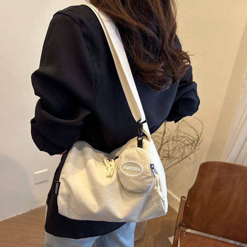 Simple Solid Color Large Capacity Lightweight Women Casual Crossbody Bag For Daily Use