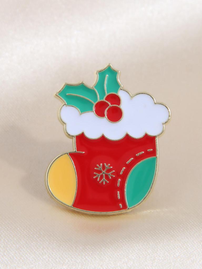 Christmas Fashion Enamel Pins: Stylish Brooches for Backpacks & Clothing