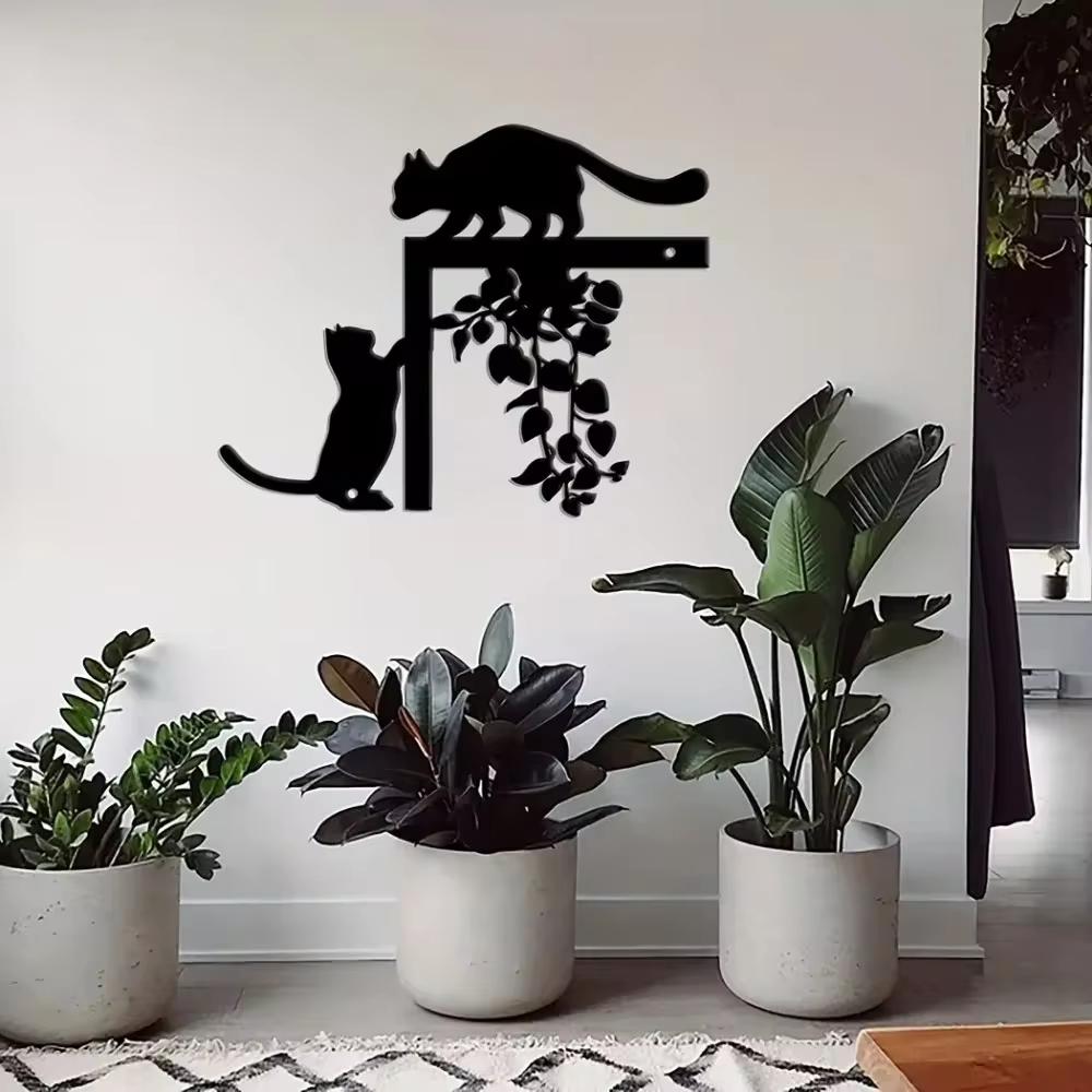 Charming 1pc Cats Metal Decor - Nature Embodied Metal Wall Ornament. Appealing Home and Office Geometric Metal Decoration