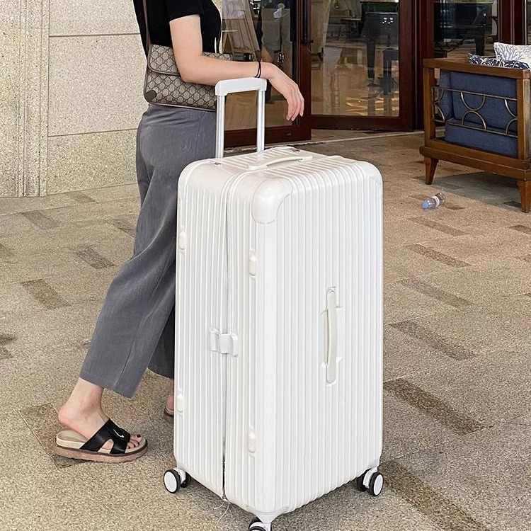 26" Stylish Large Capacity Trolley Suitcase with Universal Wheels & Password Lock for Men & Women