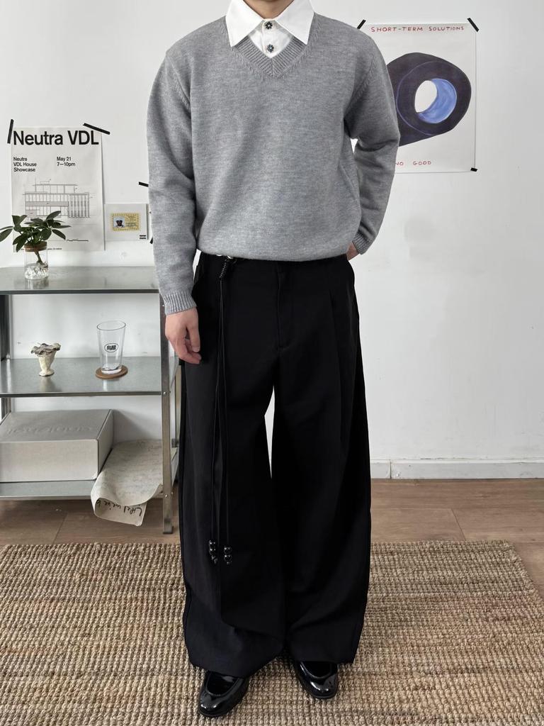 Elegant V-Neck Knit Sweater - Old Money Style, Cleanfit, High-Intelligence Polo, Couple-Friendly