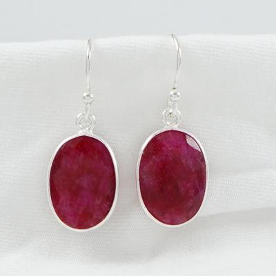 Boucle d'oreille Rubis Rouge, Boucle d'oreille à sertissage ovale, Boucles d'oreilles faites à la main, Boucles d'oreilles en Argent Sterling 925, Cadeau pour elle, Boucles d'oreilles légères