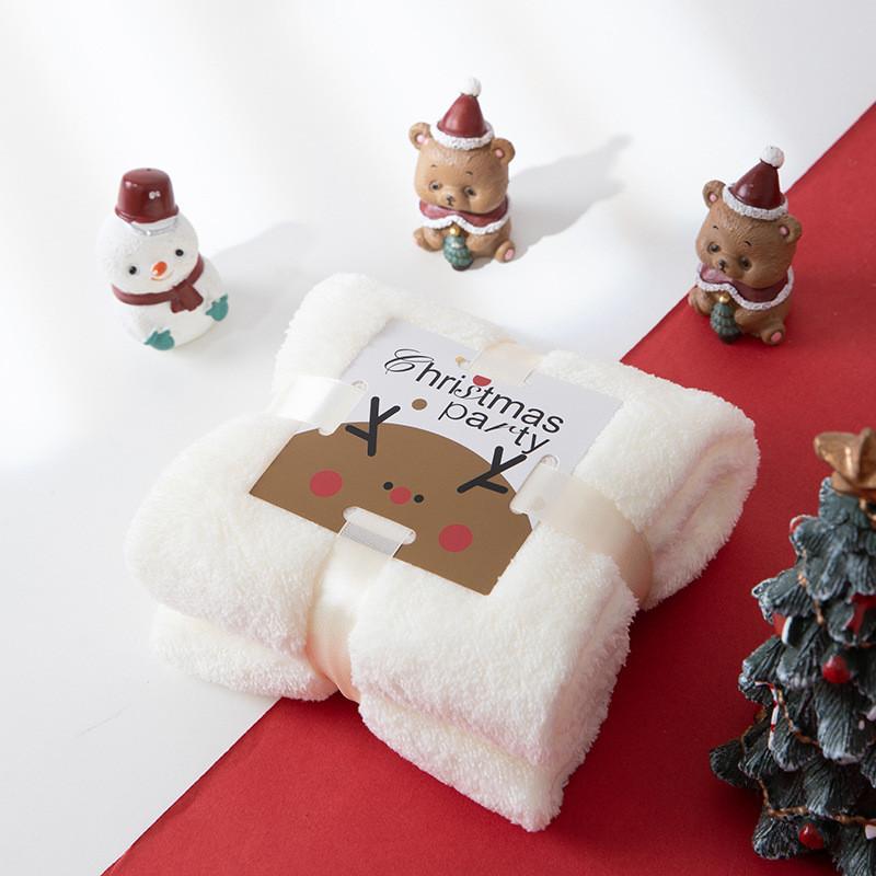 Christmas Holiday Towel With Coral Fleece Material For Festive Gift Giving
