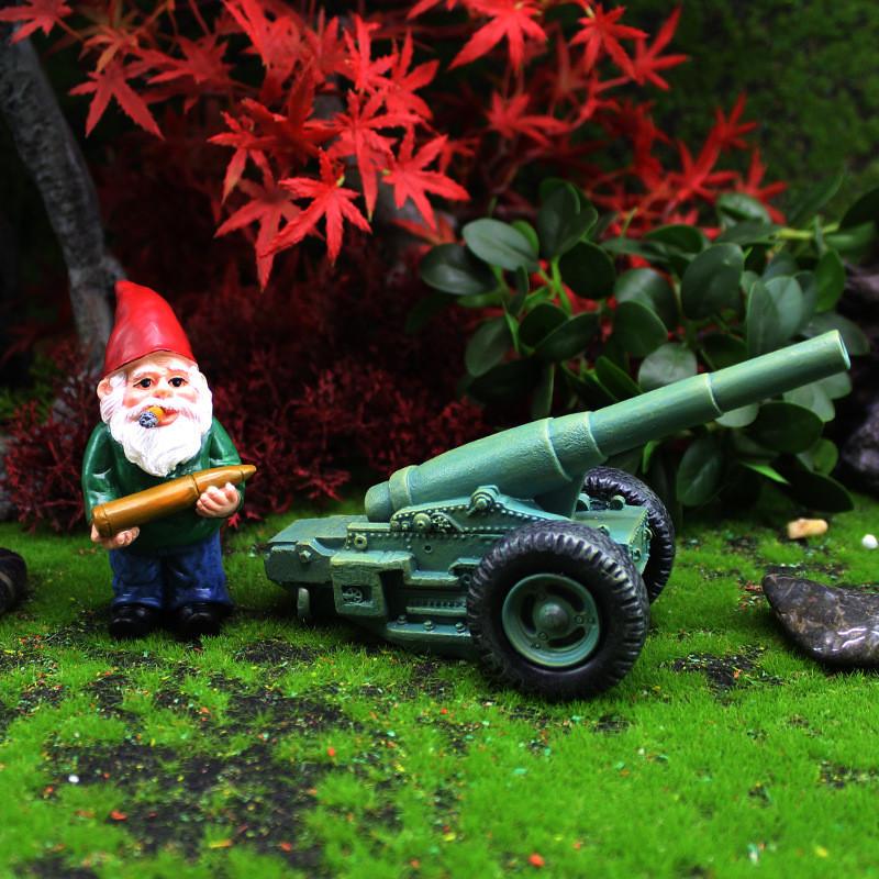 Kreatives Garten-Kampfkanonen-Zwergen-Figürchen Harz-Miniatur Für Außen-Dekoration