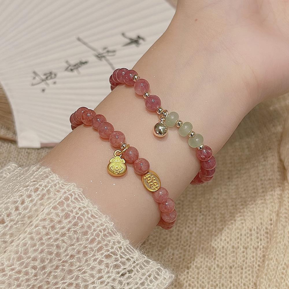 New Chinese Strawberry Crystal Blessing Bag Pearl Bracelet Girl High Sense Niche Design Sense Beaded Bracelet Couple Jewelry.