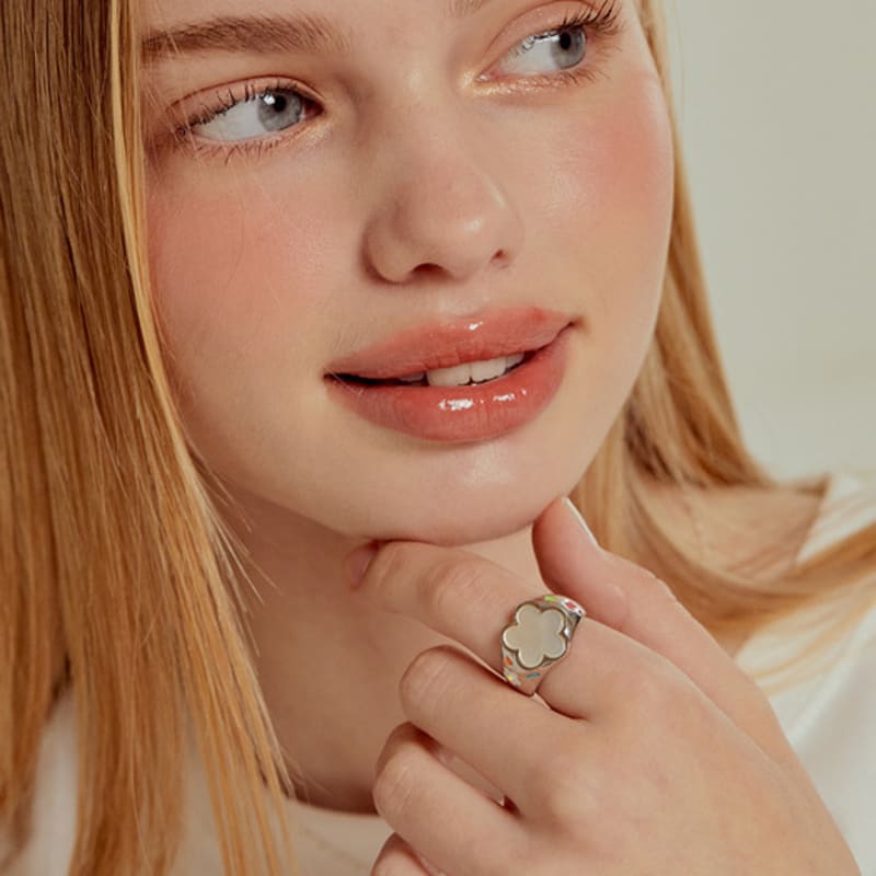TATIANA Ethnic Flower Bold Ring CR1804