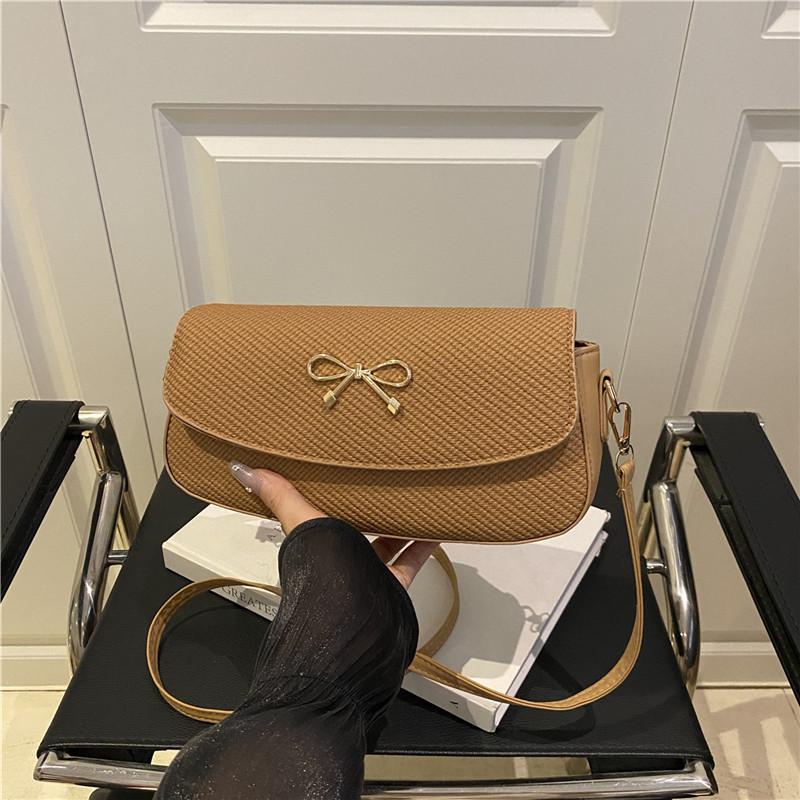 

2025 new trend early spring fashion Korean version bow casual solid color design foreign style messenger portable small square bag