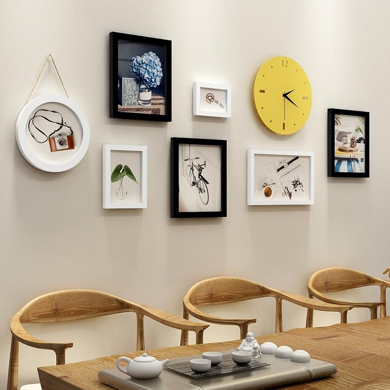 Минималистичная настенная живопись Комбинация Декоративная живопись Настенная роспись для фона дивана Настенные часы Креативная комбинация фоторамок