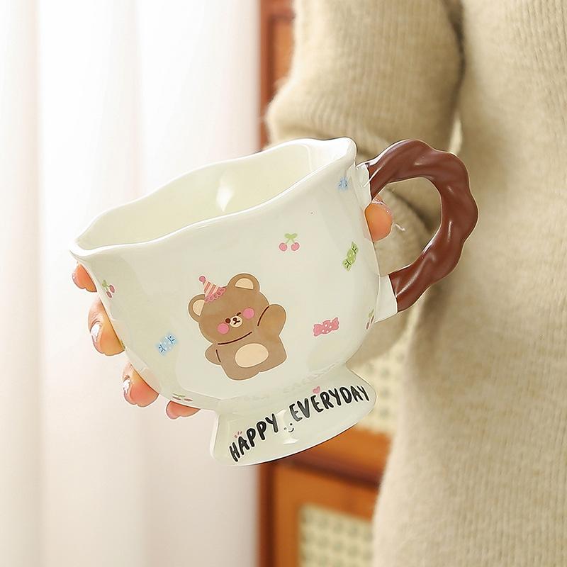 

Кружка Медведь Высоко Смотрящая Керамическая Чашка Офисная Пара Чашка для Воды Отправляет Девушкам Подарок на День Рождения 380ml