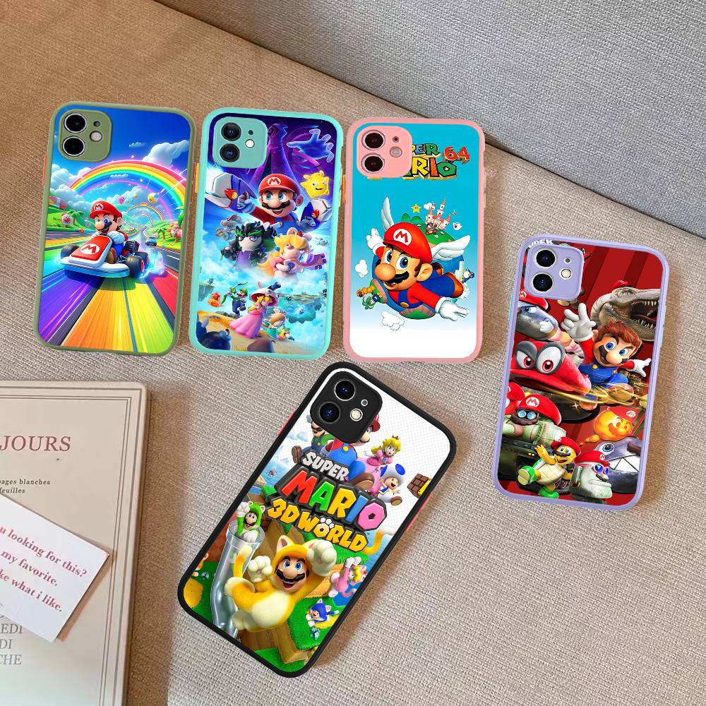 Hot Games Super Marioes Phone Case for iPhone 14 11 12 13 Mini Pro Max 8 7 Plus X XR XS MAX Translucent Matte Cover