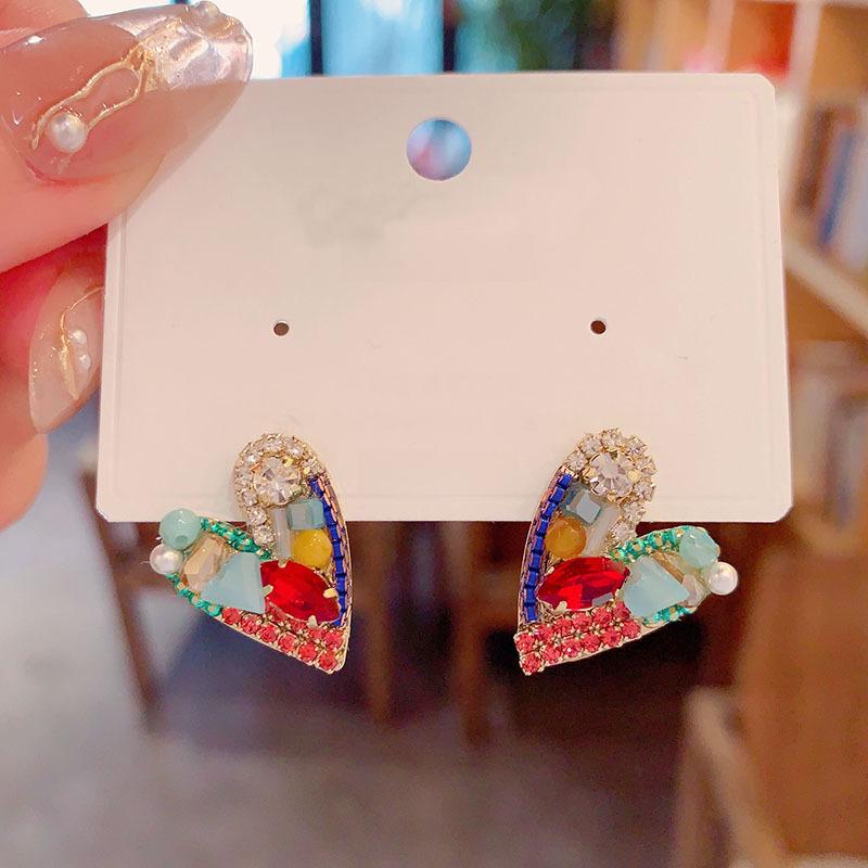 Handmade Crystal Heart Earrings - Japanese & Korean Inspired, Unique Design with Silver Needles, Popular Online Fashion Accessory.