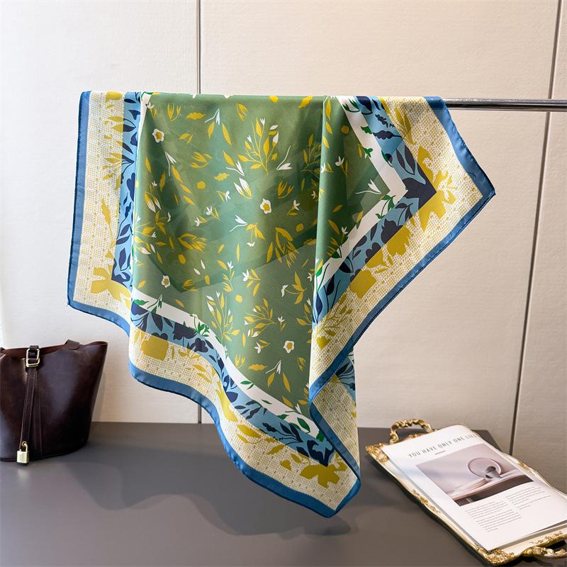 Retro Bohemian Luxury 70cm Square Scarves Women's Designer Silk Scarf Lady Bandana Small Neckties Hairbands Foulard Shawl