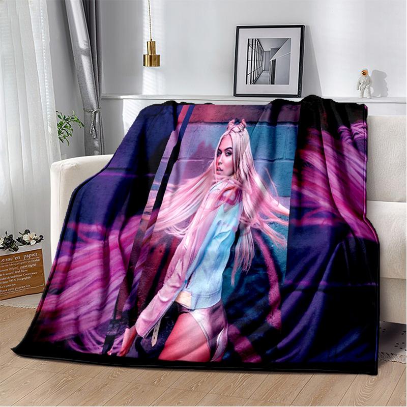 3D Baskı Karol G Singer HD Battaniye, Yumuşak Atmak Battaniye Ev Yatak Odası Yatak Kanepe Piknik Seyahat Ofis Dinlenme Kapak Battaniye Çocuklar için