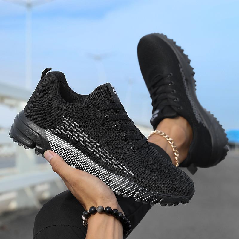 Large Size Spring Men's and Women's Sports Shoes Off-road Running Shoes Breathable and Lightweight Fly-woven Mesh Shoes Couple Running Shoes
