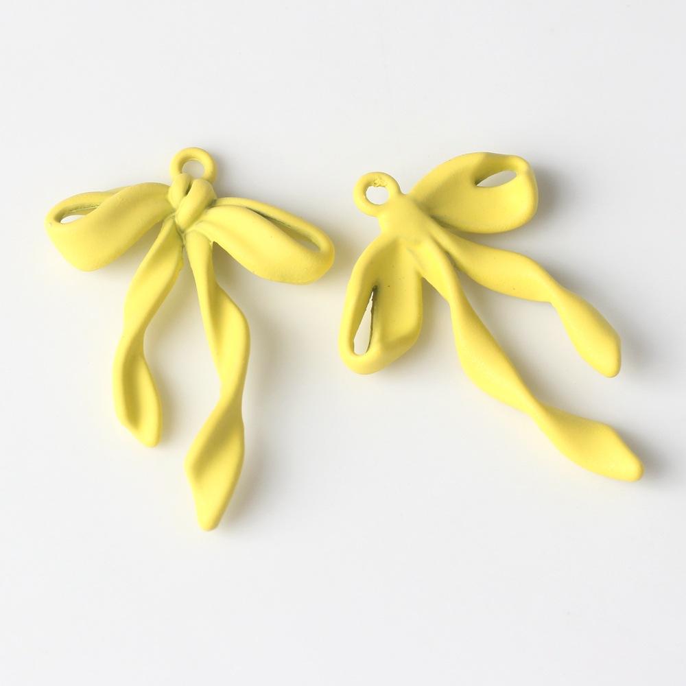 

10Pcs Simple Alloy Colorful Spray Painted Ribbon Bowknot Pendant DIY Bracelets Necklaces Jewelry Accessories jewellery making жовтий
