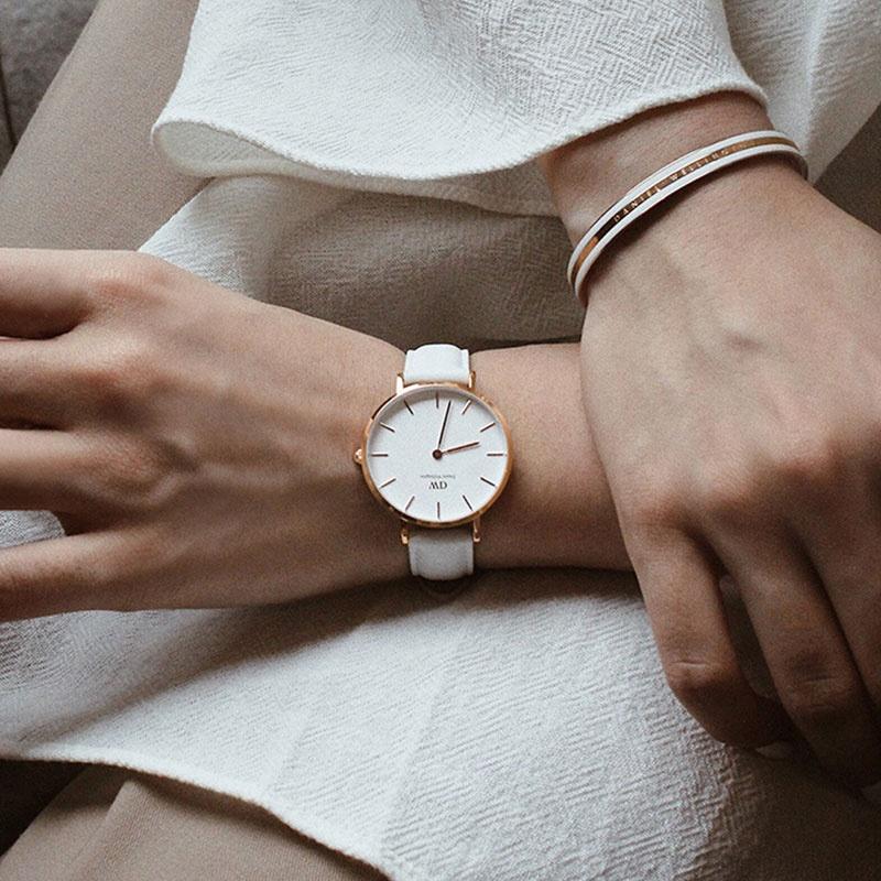 DANIEL WELLINGTON Watch Quartz Movement Leather Strap 28mm White Dial Women's Watch Fashionable and Versatile European and American Watch DW00100249