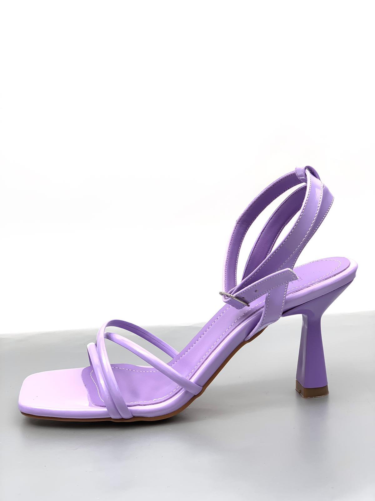 

Женские сиреневые туфли Zard на тонком каблуке со шнуровкой по щиколотку 37