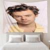 Arazzo con Stampa di Harry Styles, Sfondo, Facile da Installare, Ideale per Camera da Letto, Ufficio e Soggiorno, con Decorazione Estetica da Appendere alla Parete.