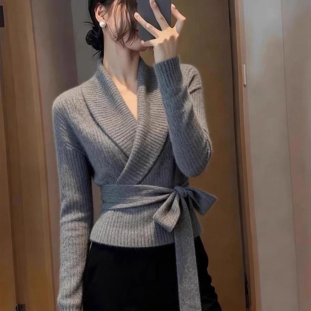 European Lace-Up Cashmere Sweater - Slimming, Versatile, Long-Sleeved Top for Autumn/Winter 2025