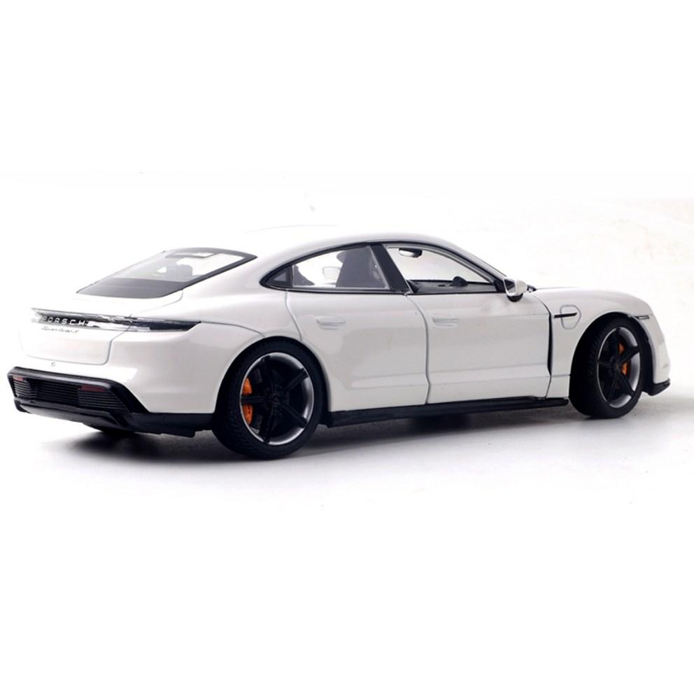 WELLY 1:24 Porsche Taycan Turbo S Die-cast Model Car, White, 1pc