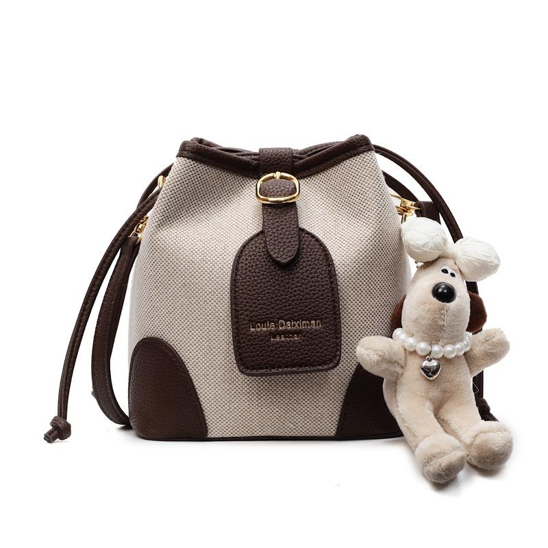 

Трендовые сумки, женские сумки для ношения в руке, летний новый модный тренд, универсальные сумки через плечо, сумки-мессенджеры No pendant темно-коричневого