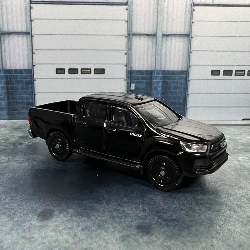 Toyota Hilux Легкосплавні Автомобілі Литі Моделі та Іграшкові Транспортні Засоби Модель Автомобіля Масштабна Модель Автомобіля для Дітей