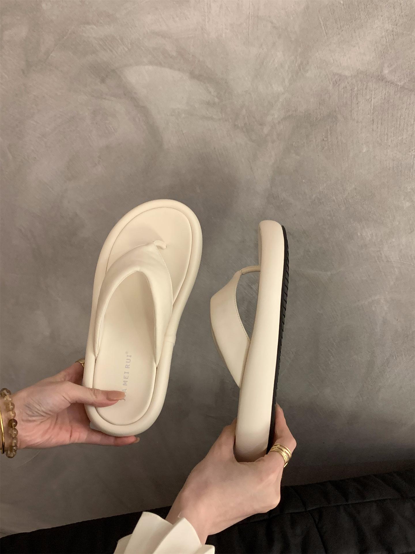 

Шлепанцы на толстой подошве женские туфли носить 2025 новый летний мягкая подошва шлепающие сандалии пляжные сандалии 39