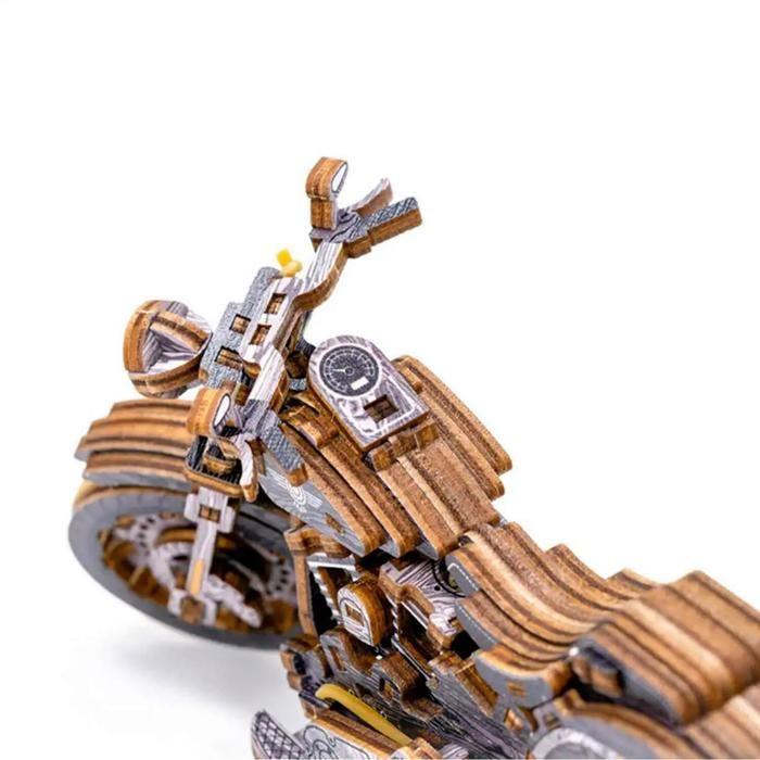 Dřevěný model : moto Cruiser V-Twin limitovaná edice