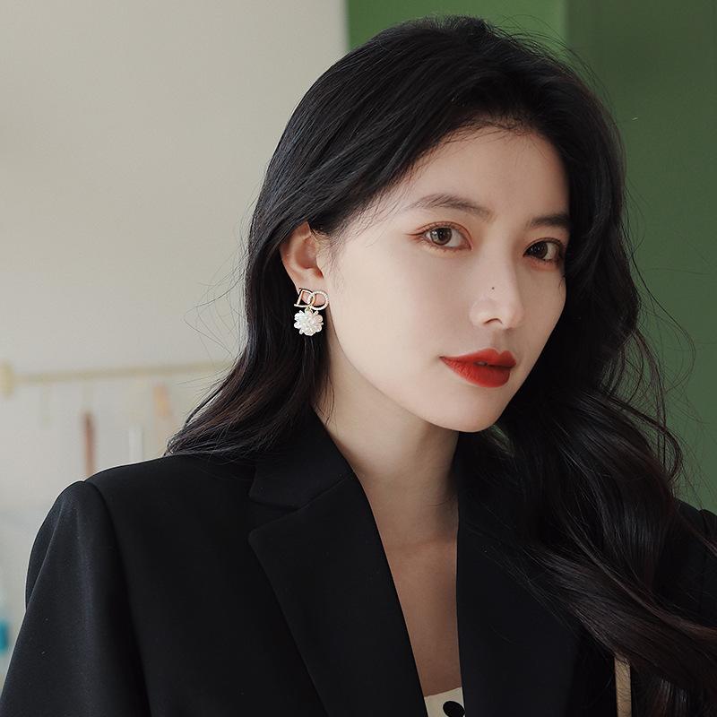 Fashion 925 Silver Diamond-embedded DO Letter Flower Stud Earrings For Women Pearl Ball Drop Earrings
