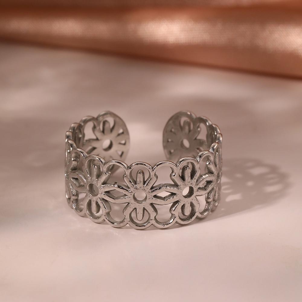 Stainless Steel Rings Geometrical Hollow Irregular Flowers Open Ring Minimalist Design Sense Ring For Women Zircon Banquet Gift