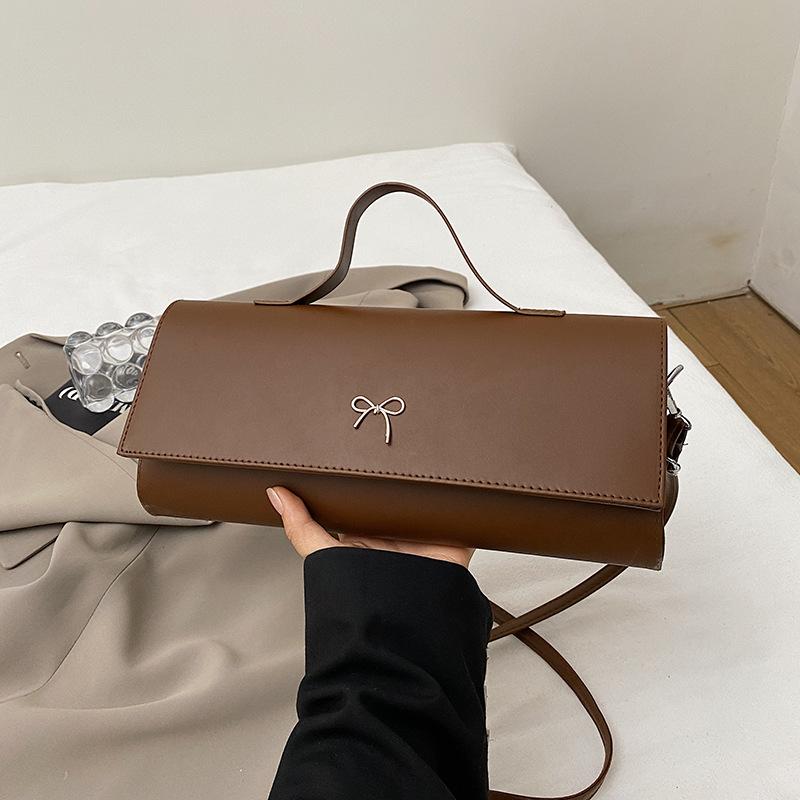 

Сумка подмышку женская летняя универсальная 2025 новая модная женская популярная на плечо кроссбоди сумка-багет в этом году