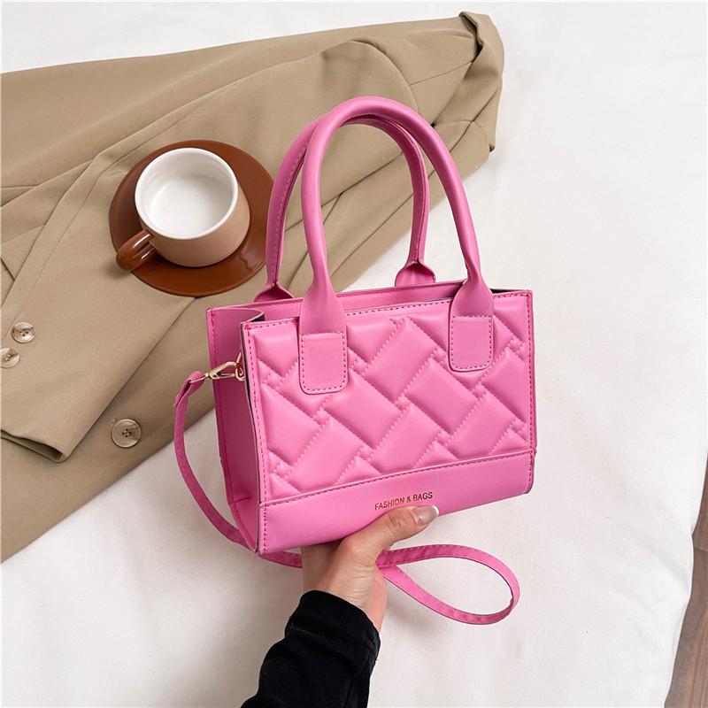 Hot-selling PU handbag bag women's new trend diamond square bag high value single shoulder messenger bag popular
