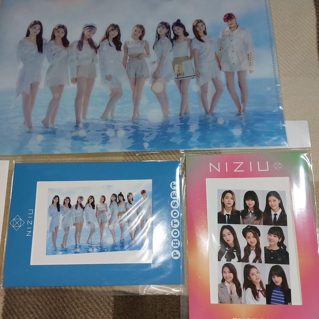 

[USED] NiziU Step and a step Photobook with Clear File