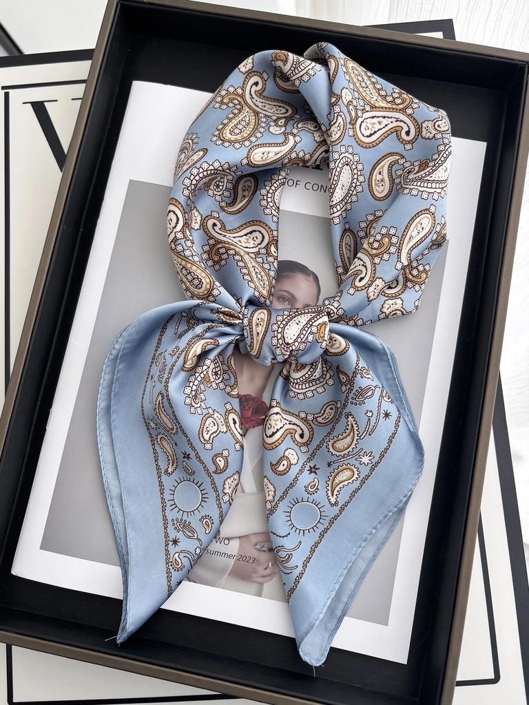 Vintage Chain Print Satin Square Scarf Soft Lightweight Women’s Fashion Accessory for Hair Neck Shawl Elegant Hair Scarf