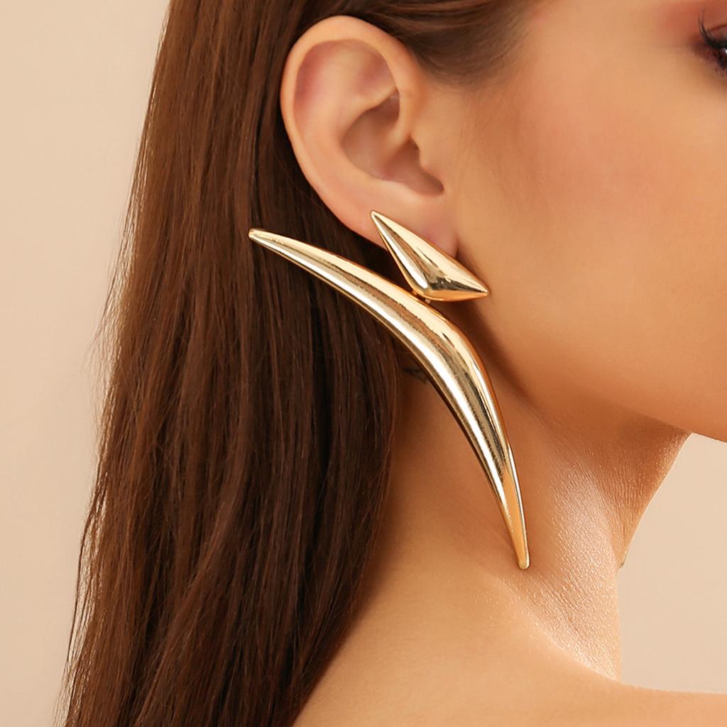 DIEZI Exaggerated Punk New  Geometric Triangle Earrings Fashion Cool Metal Stud Earrings For Women Girls Gift Ear Jewelry
