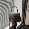 High value bag messenger bag women's new texture versatile commuter shoulder bag light luxury niche handbag