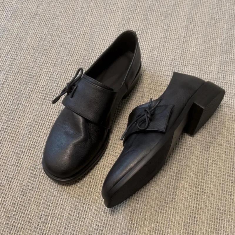 Fashion Leather Shoes for Women Spring and Autumn Vintage Round Toe Thick Soled Small Leather Shoes with Lace Up Shallow Mouth Pumps